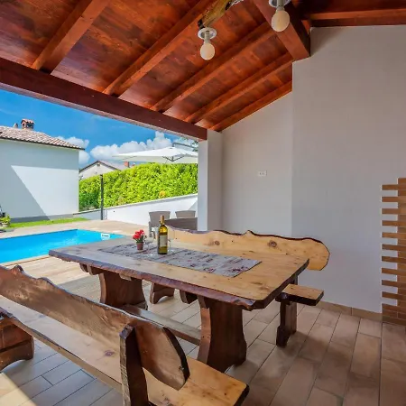In Pazin With Private Pool Semesterbostad