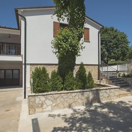 Holiday home Modern With Pool In Pazin *