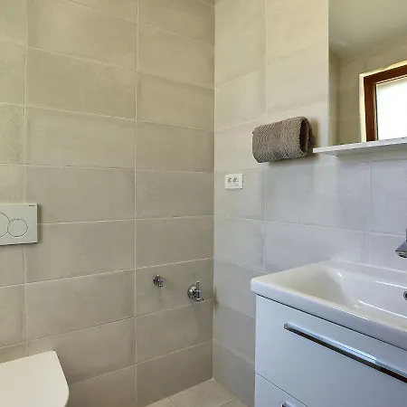 Holiday home Modern With Pool In Pazin